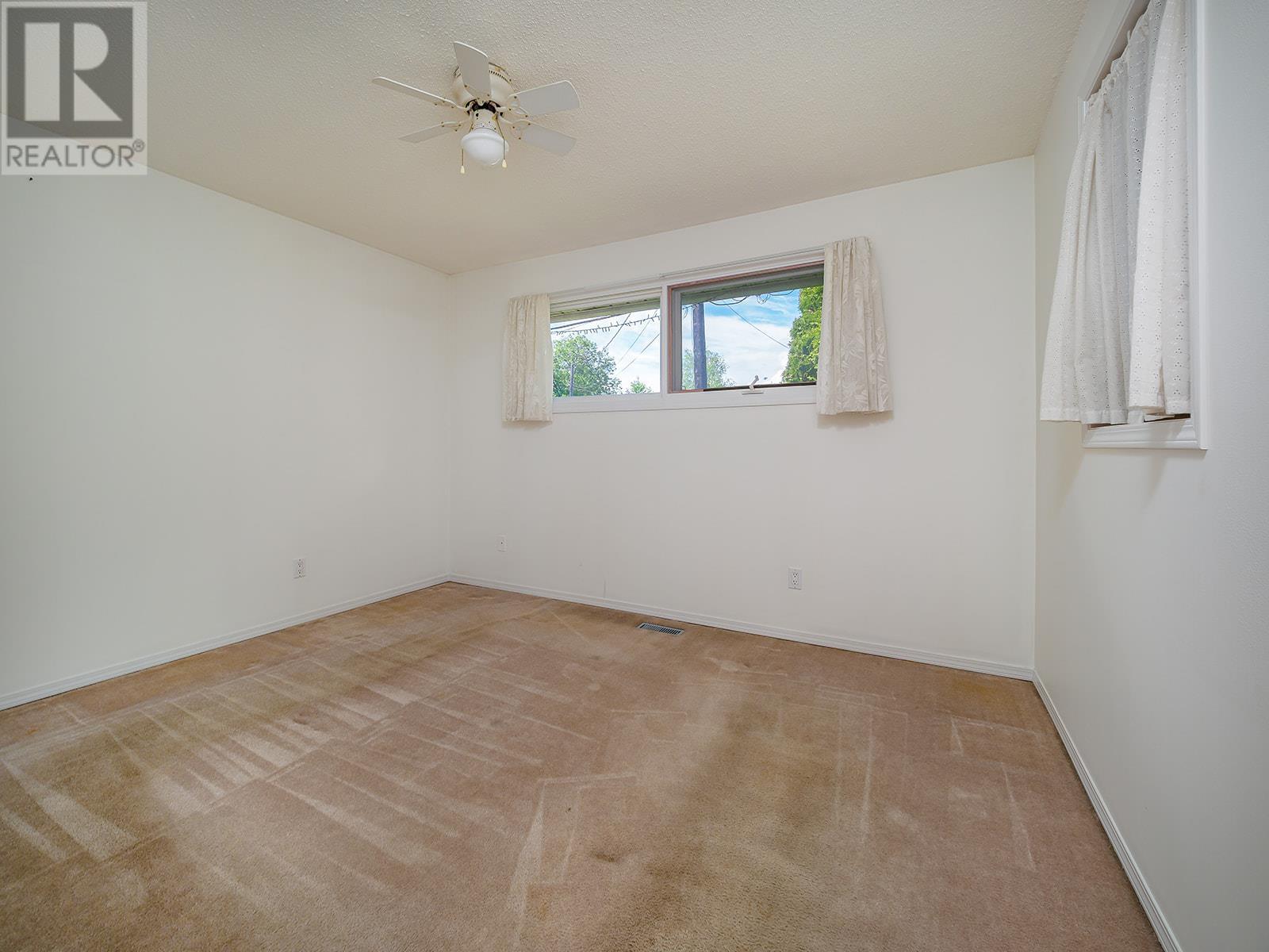 710 8th Street, Golden, British Columbia  V0A 1H0 - Photo 12 - 10348325