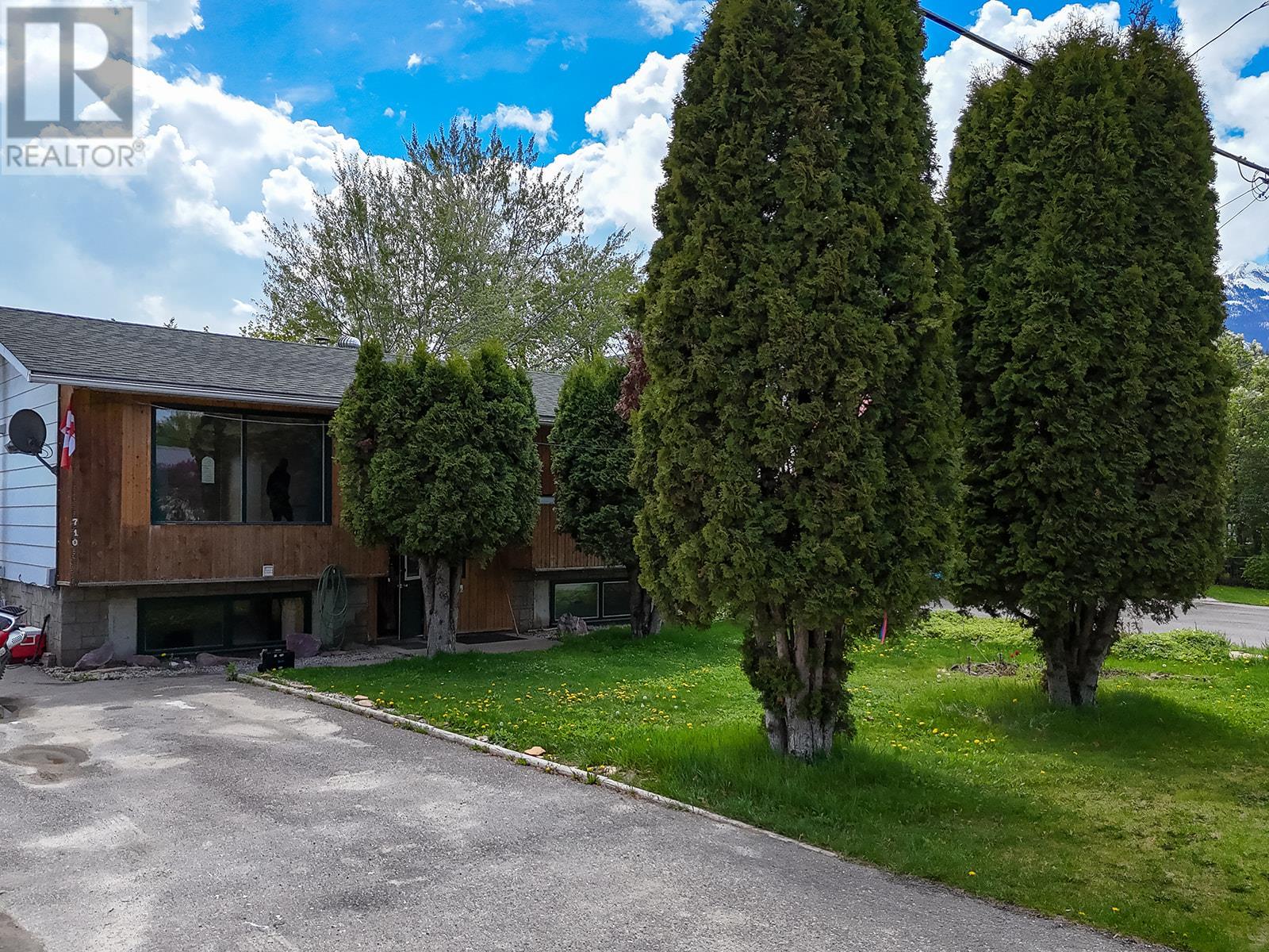 710 8th Street, Golden, British Columbia  V0A 1H0 - Photo 26 - 10348325