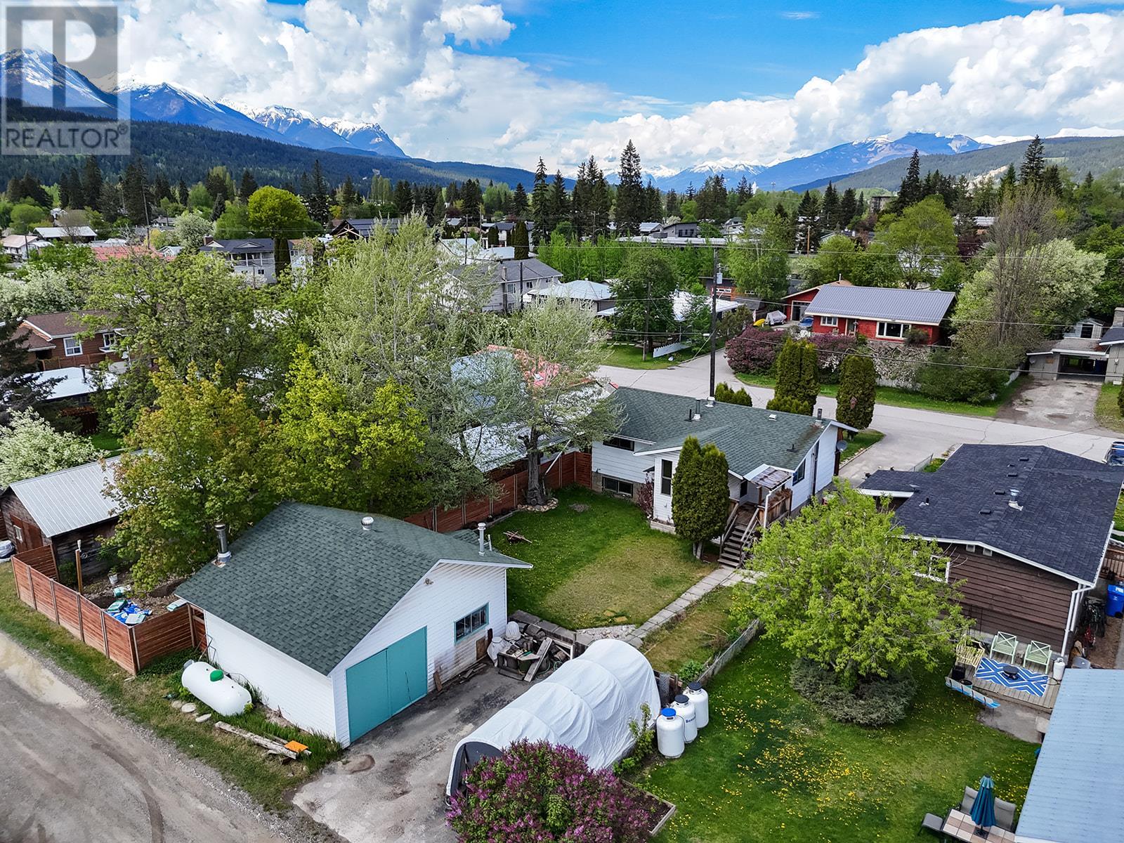 710 8th Street, Golden, British Columbia  V0A 1H0 - Photo 28 - 10348325
