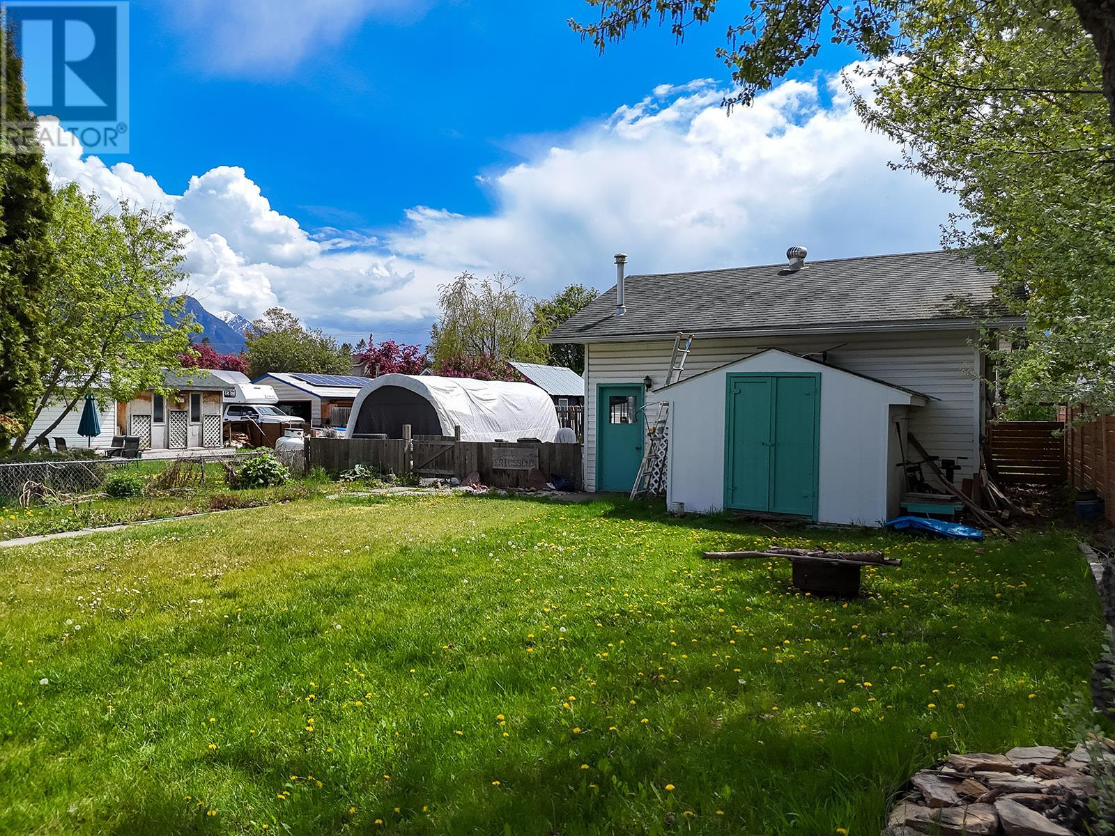 710 8th Street, Golden, British Columbia  V0A 1H0 - Photo 30 - 10348325