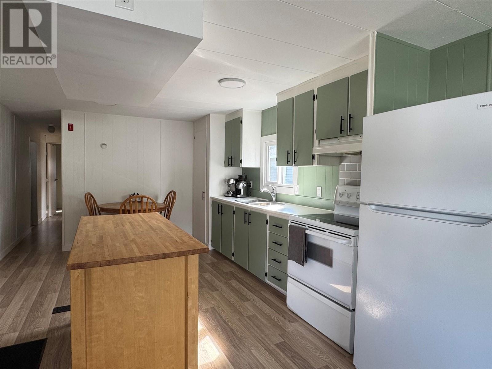 1117 10th Avenue N Unit# 15, Golden, British Columbia  V0A 1H2 - Photo 7 - 10348339