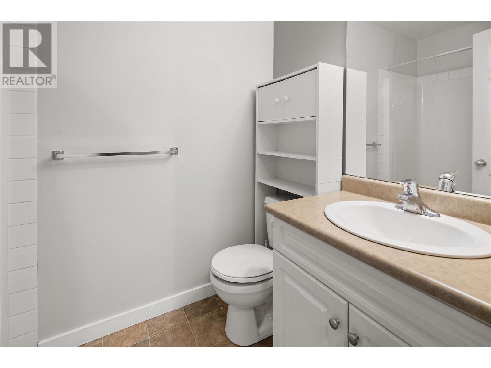 200 Black Forest Trail Unit# 206, Invermere, British Columbia  V0A 1K2 - Photo 16 - 10347796