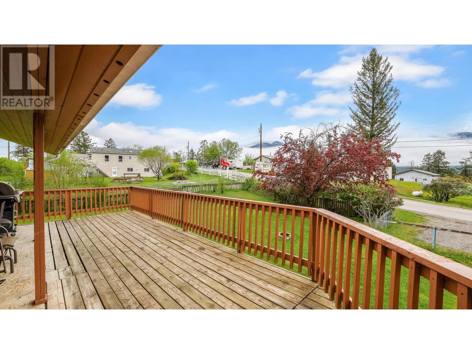 9185 Fairview Avenue, Wilmer, British Columbia  V0A 1K5 - Photo 3 - 10348538