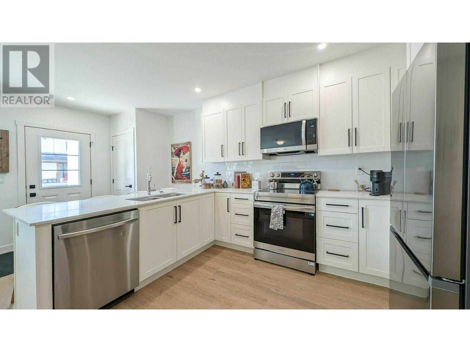 2102 Pine Tree Road Unit# 52, Invermere, British Columbia  V0A 1K4 - Photo 5 - 10348443