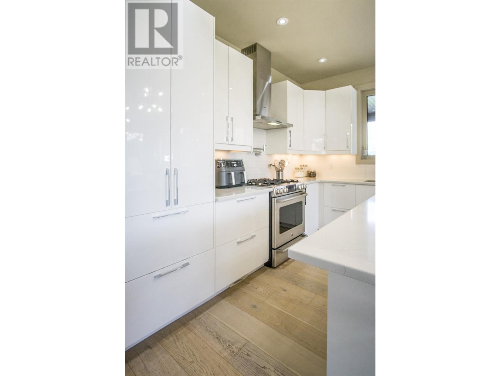 1037 Swansea Road, Invermere, British Columbia  V0A 1K3 - Photo 12 - 10348484