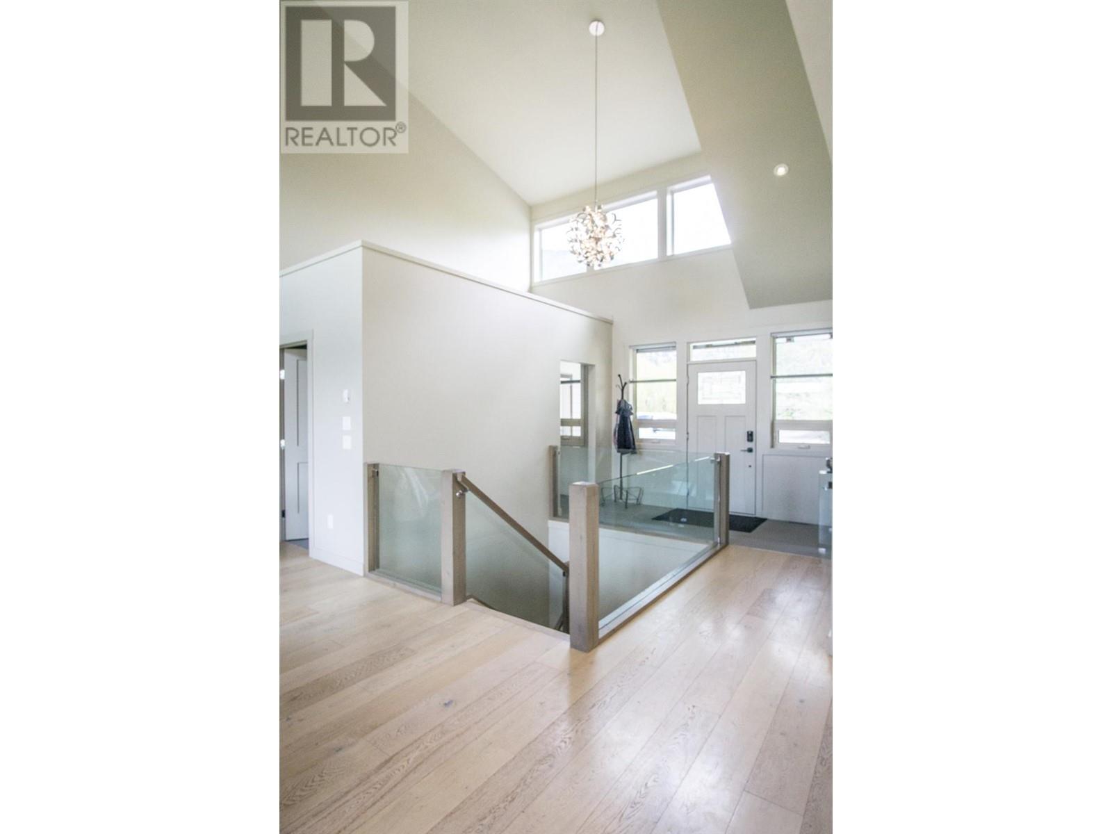 1037 Swansea Road, Invermere, British Columbia  V0A 1K3 - Photo 32 - 10348484