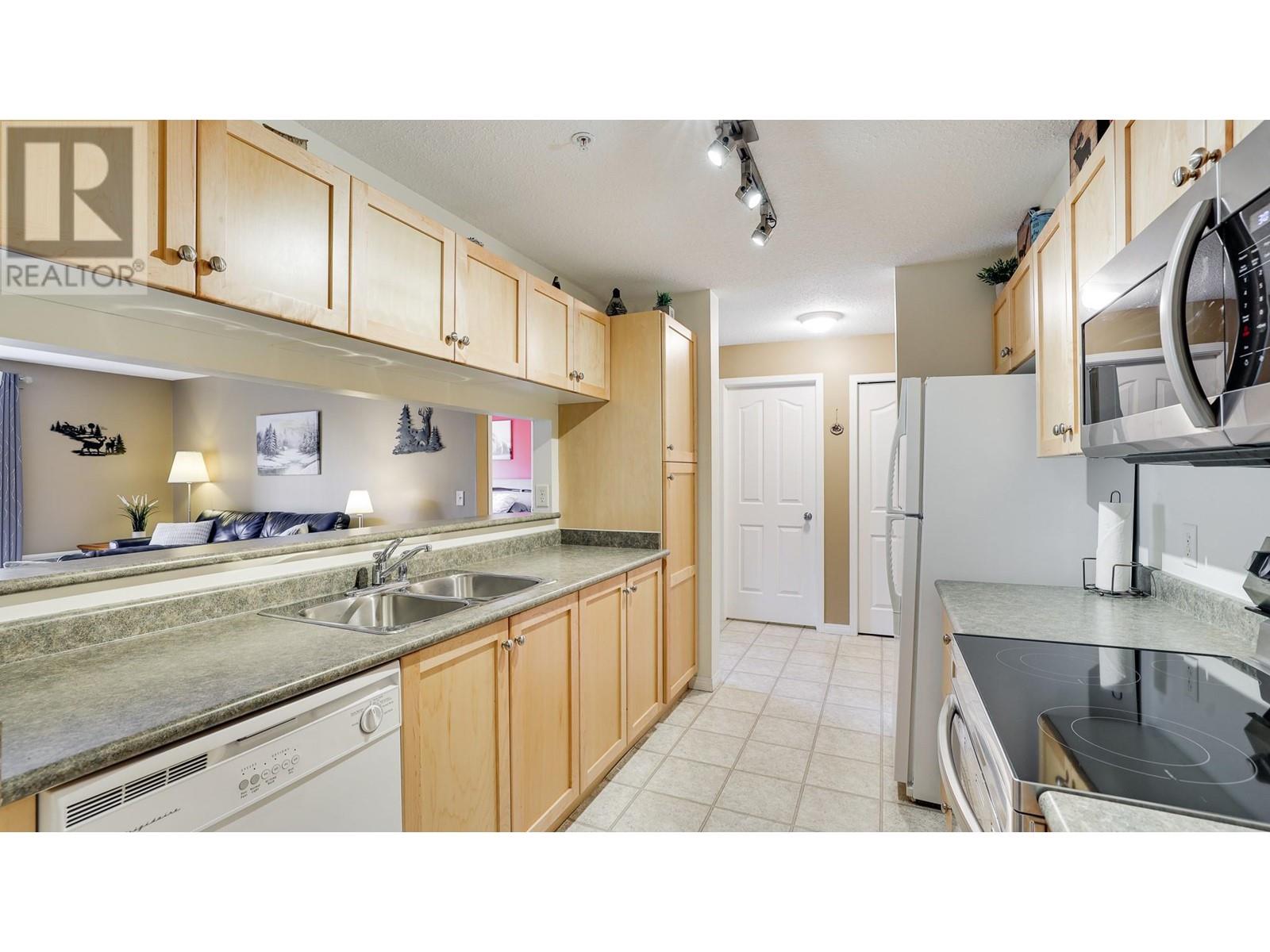 4769 Forsters Landing Road Unit# 208, Radium Hot Springs, British Columbia  V0A 1M0 - Photo 12 - 10348561