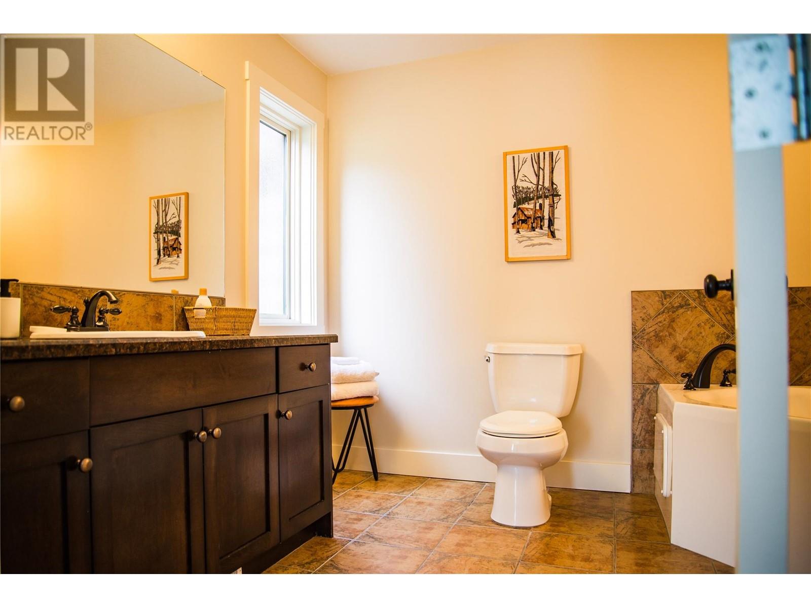 7337 Prospector Avenue Unit# 601, Radium Hot Springs, British Columbia  V0A 1M0 - Photo 29 - 10348810