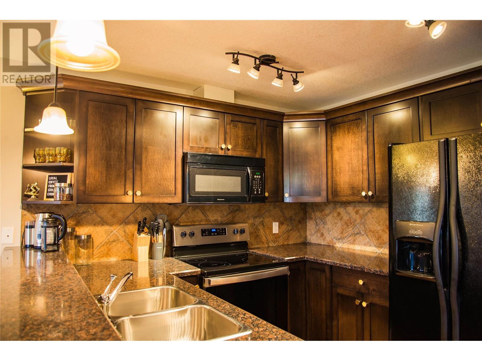 7337 Prospector Avenue Unit# 601, Radium Hot Springs, British Columbia  V0A 1M0 - Photo 6 - 10348810
