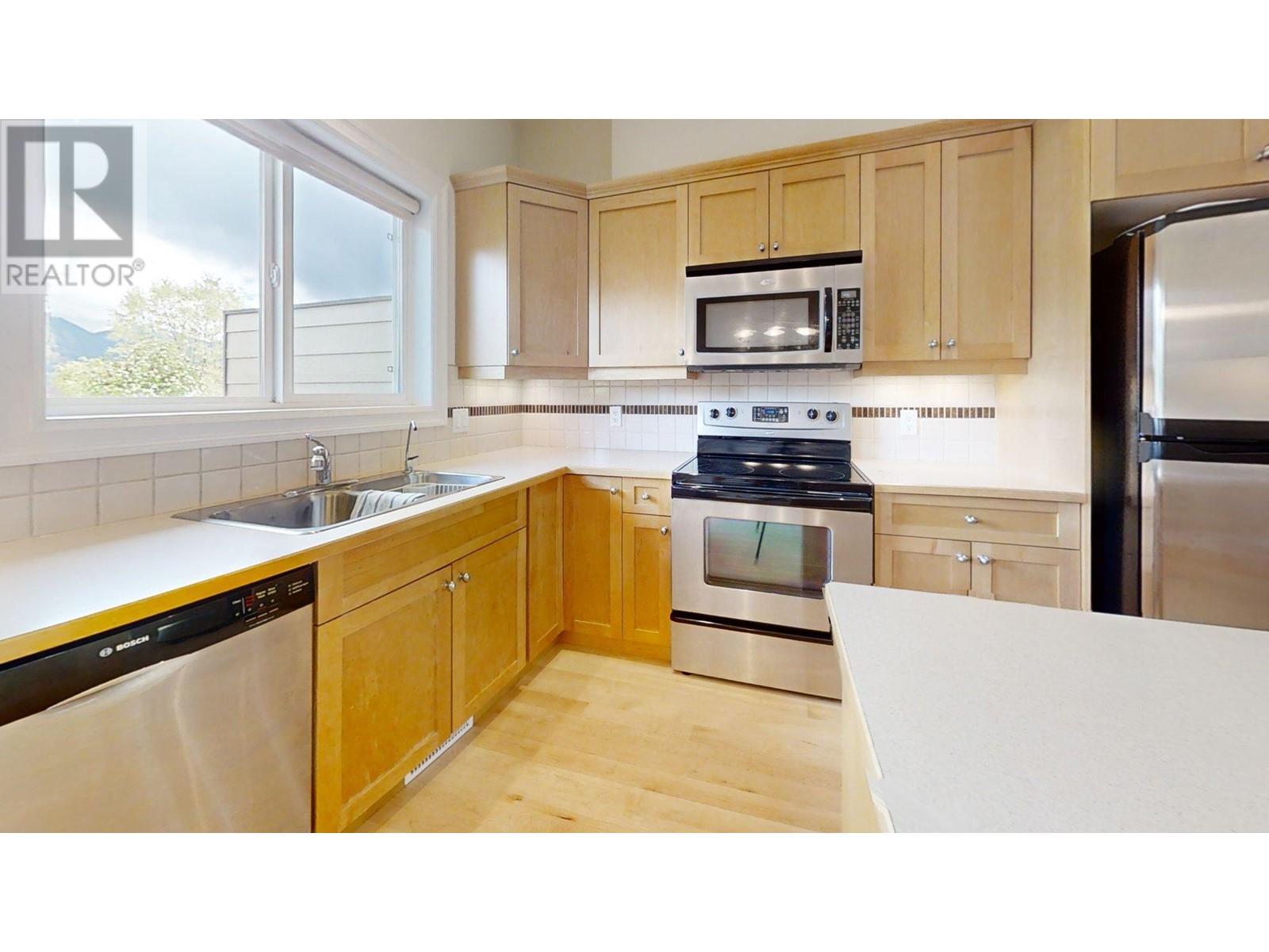 901 12th Ave Avenue, Invermere, British Columbia  V0A 1K0 - Photo 15 - 10349120