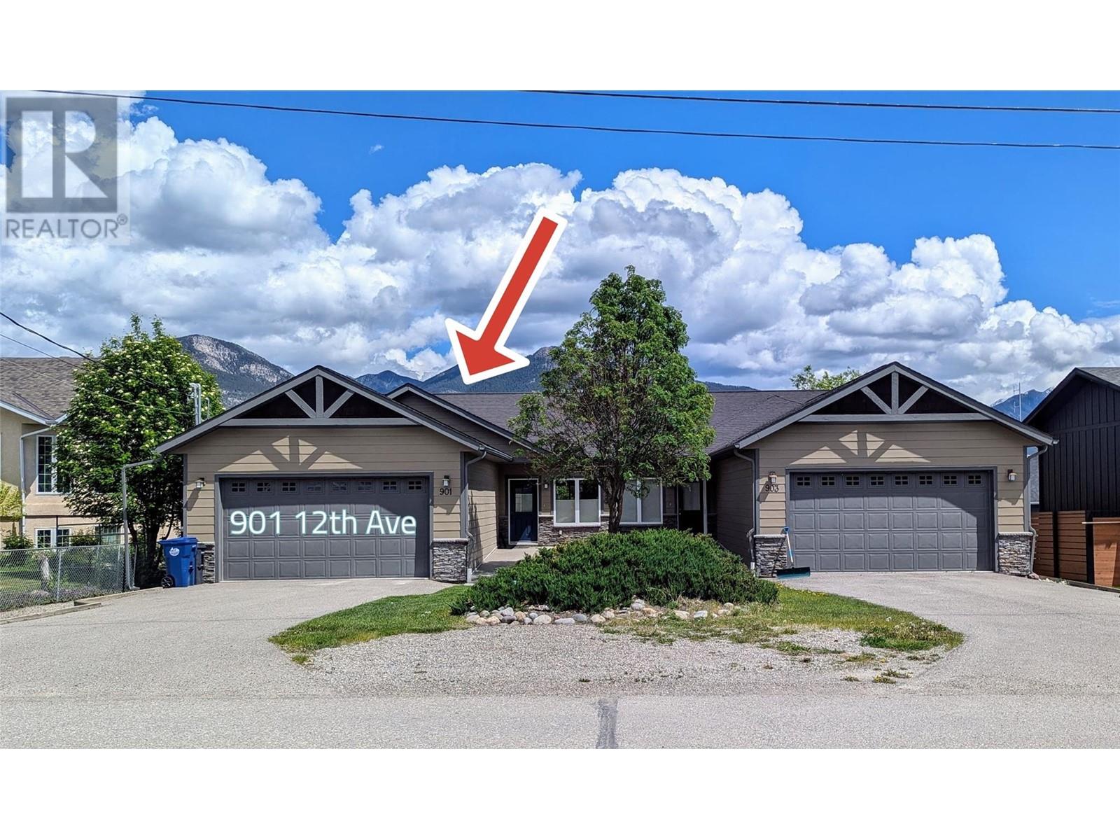 901 12th Ave Avenue, Invermere, British Columbia  V0A 1K0 - Photo 2 - 10349120