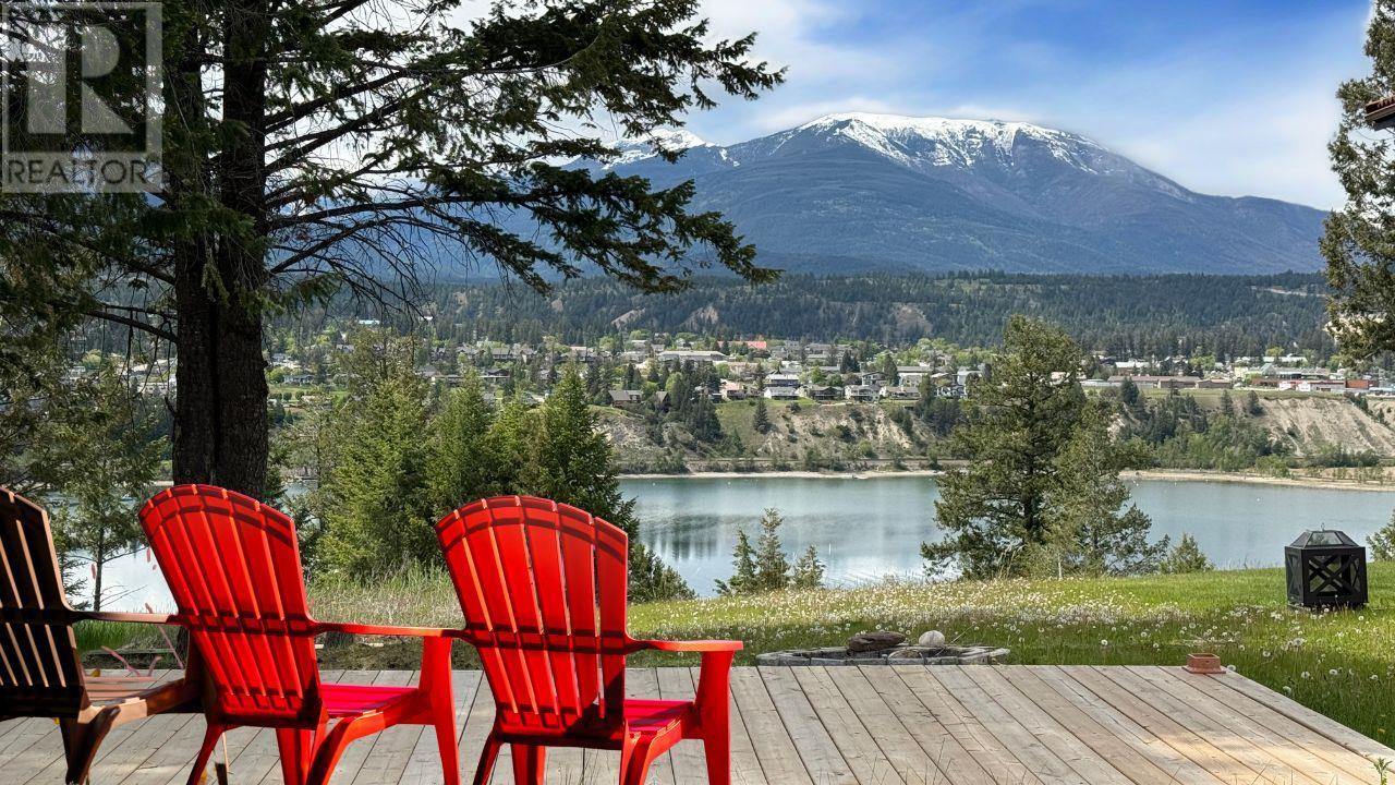 633 UPPER LAKEVIEW Road, Invermere, British Columbia