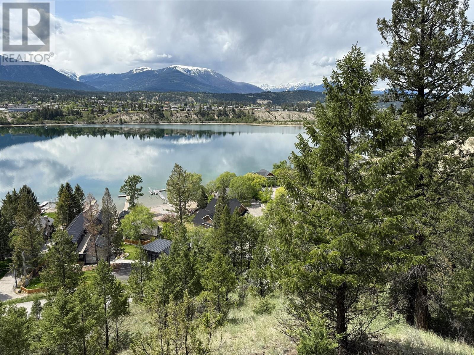 633 Upper Lakeview Road, Invermere, British Columbia  V0A 1K3 - Photo 6 - 10348933