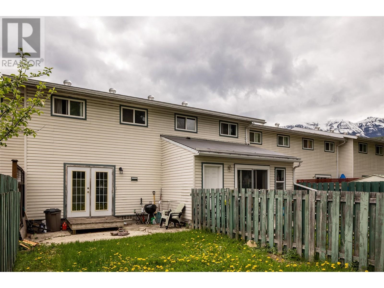 400 5th Avenue N Unit# 16, Golden, British Columbia  V0A 1H0 - Photo 2 - 10349098
