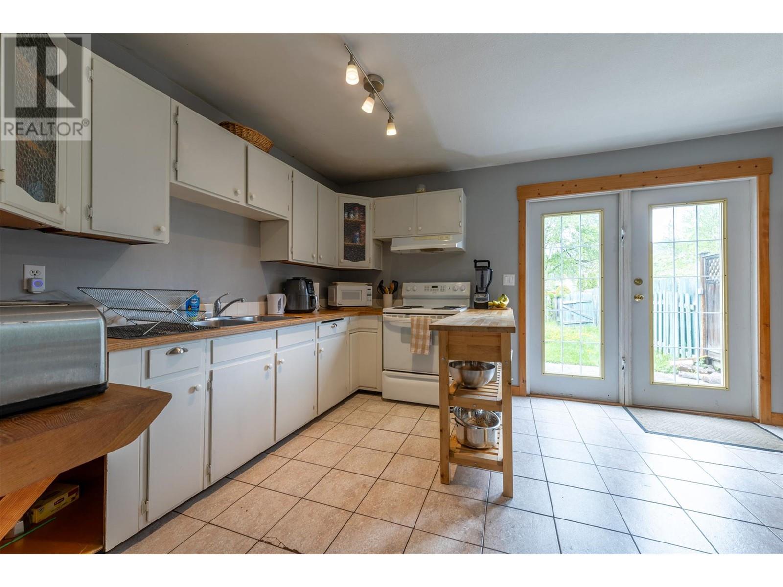 400 5th Avenue N Unit# 16, Golden, British Columbia  V0A 1H0 - Photo 6 - 10349098