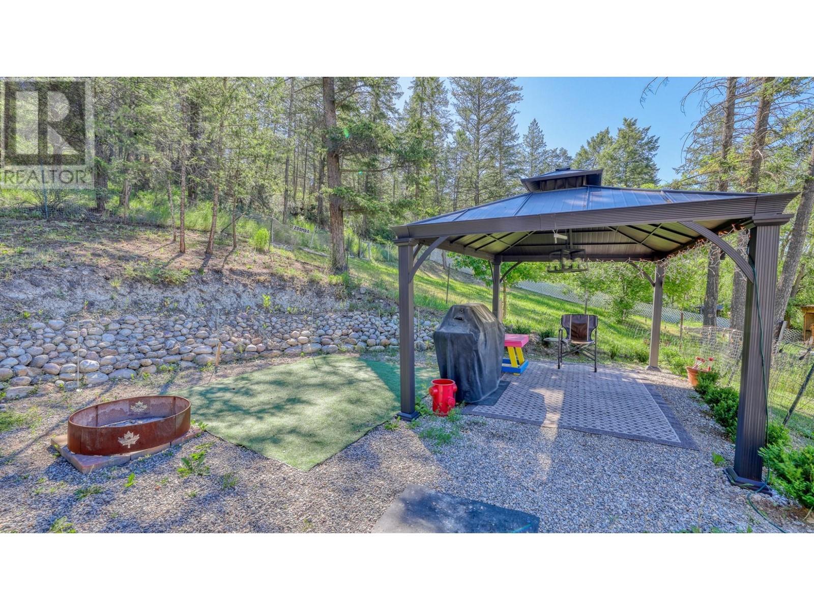 8264 Hobbitt Frontage Road, Dry Gulch, British Columbia  V0A 1M0 - Photo 18 - 10349156