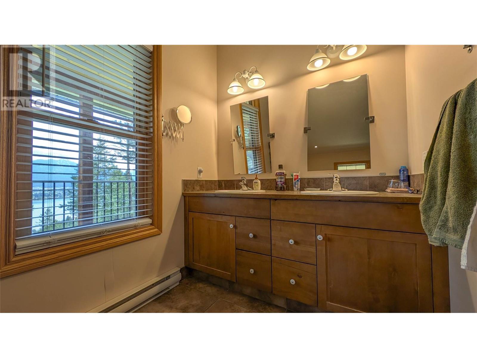 4197 Coy Road, Invermere, British Columbia  V0A 1K4 - Photo 10 - 10349248