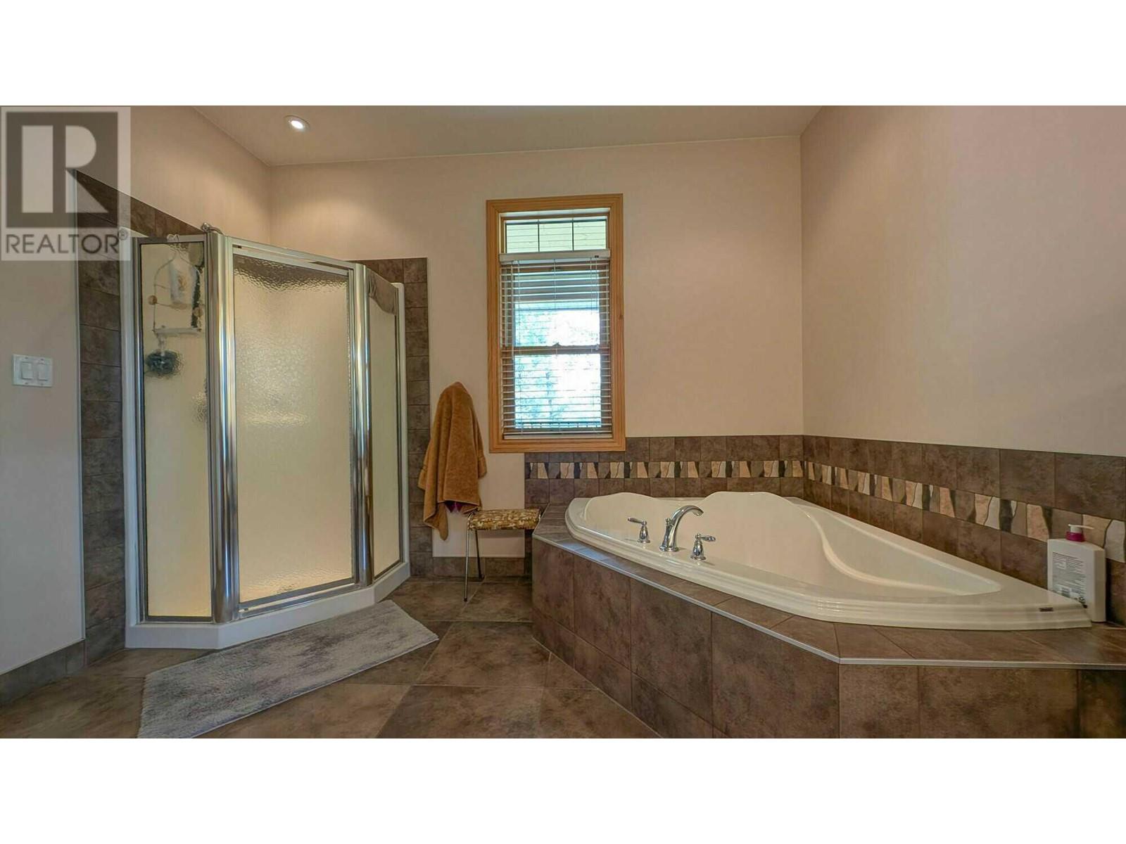 4197 Coy Road, Invermere, British Columbia  V0A 1K4 - Photo 8 - 10349248