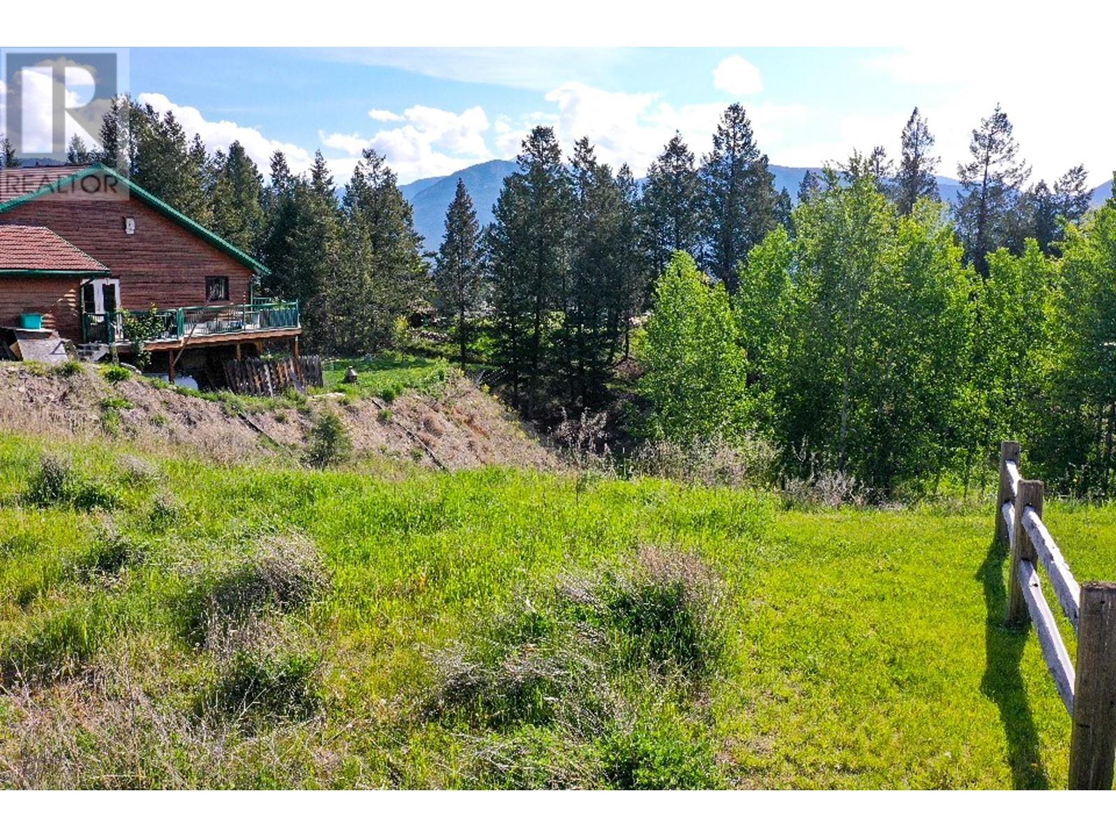 2161 Pinetree Place, Invermere, British Columbia  V0A 1K4 - Photo 5 - 10349356