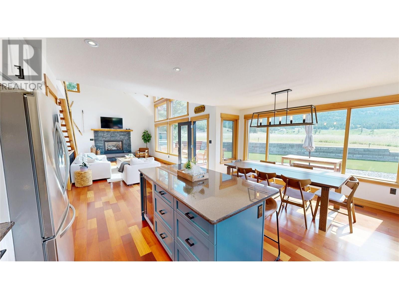 1018 Swansea Road, Windermere, British Columbia  V0A 1K3 - Photo 12 - 10349537