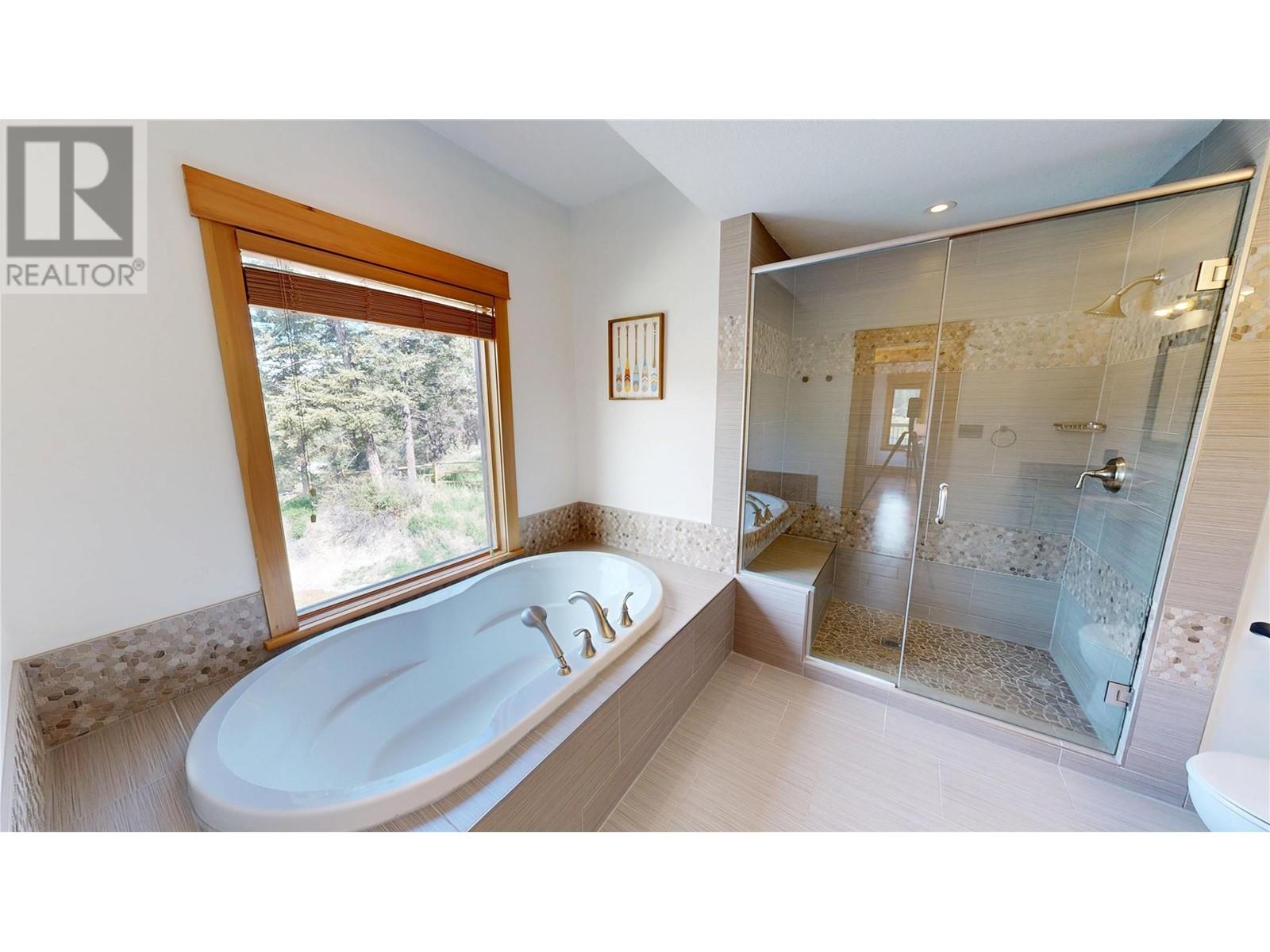 1018 Swansea Road, Windermere, British Columbia  V0A 1K3 - Photo 16 - 10349537