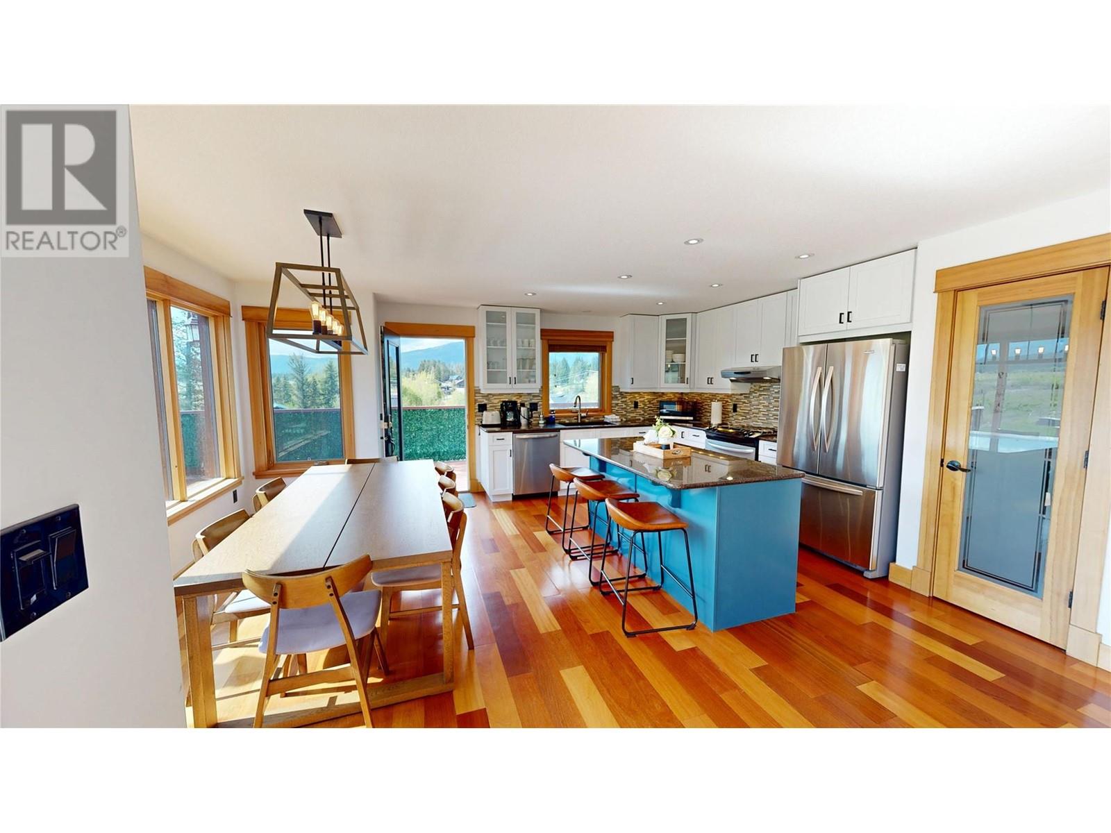1018 Swansea Road, Windermere, British Columbia  V0A 1K3 - Photo 8 - 10349537