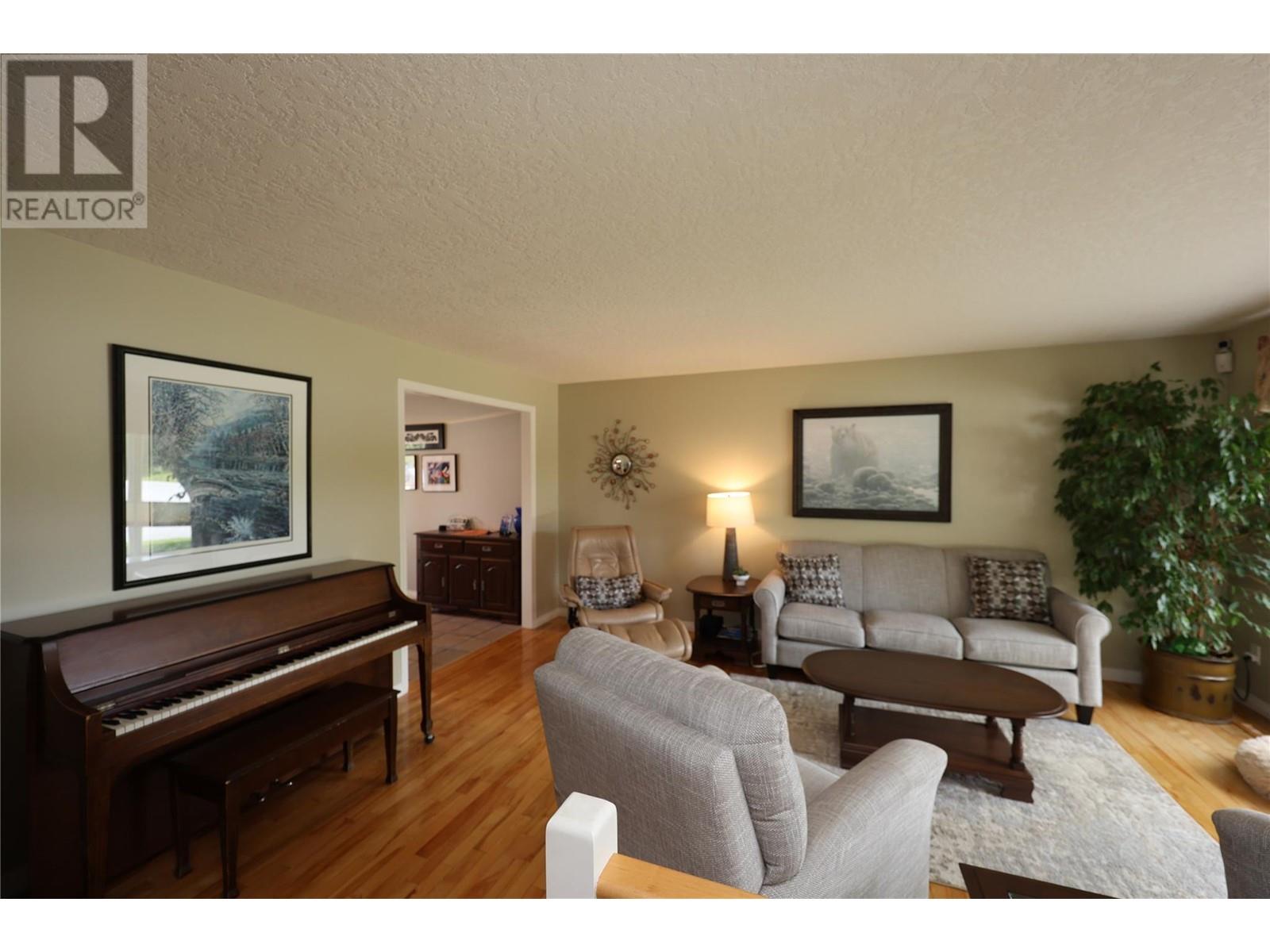 1440 Birch Crescent, Golden, British Columbia  V0A 1H6 - Photo 13 - 10349492