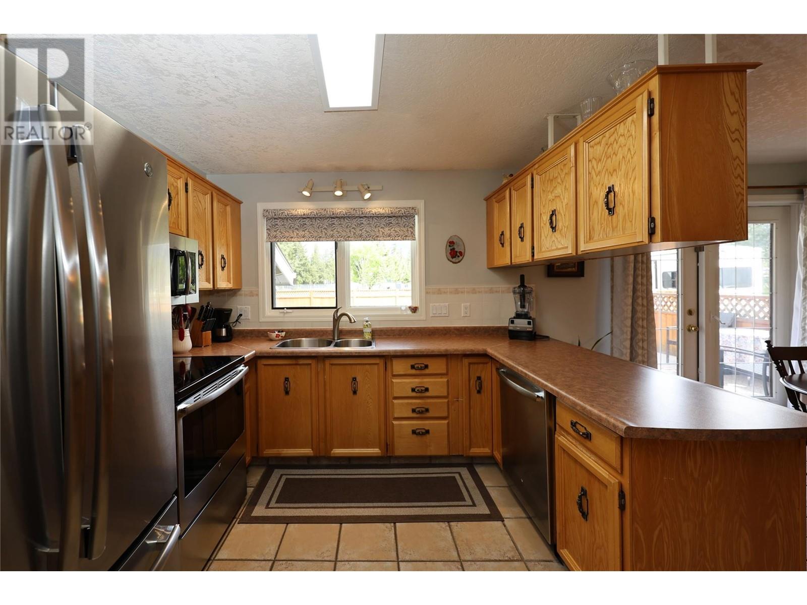 1440 Birch Crescent, Golden, British Columbia  V0A 1H6 - Photo 6 - 10349492