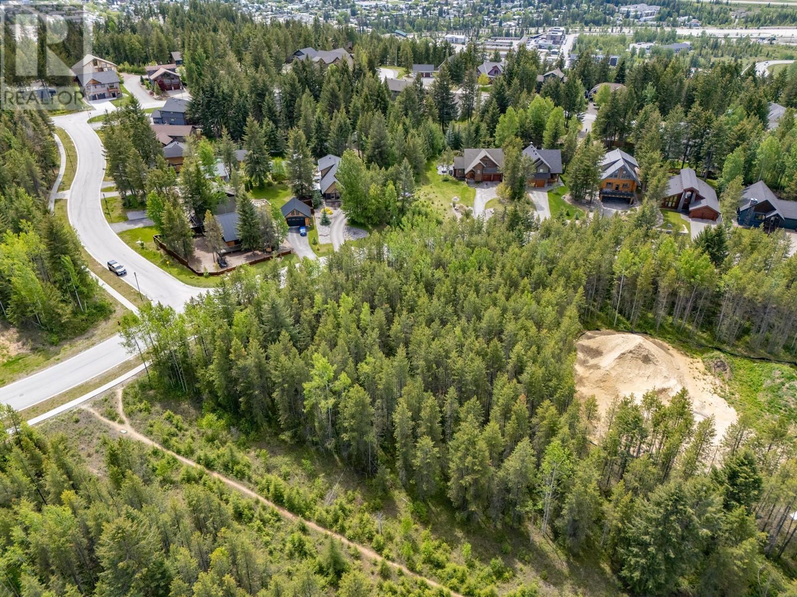 1402 Granite Drive, Golden, British Columbia  V0A 1H0 - Photo 9 - 10349610
