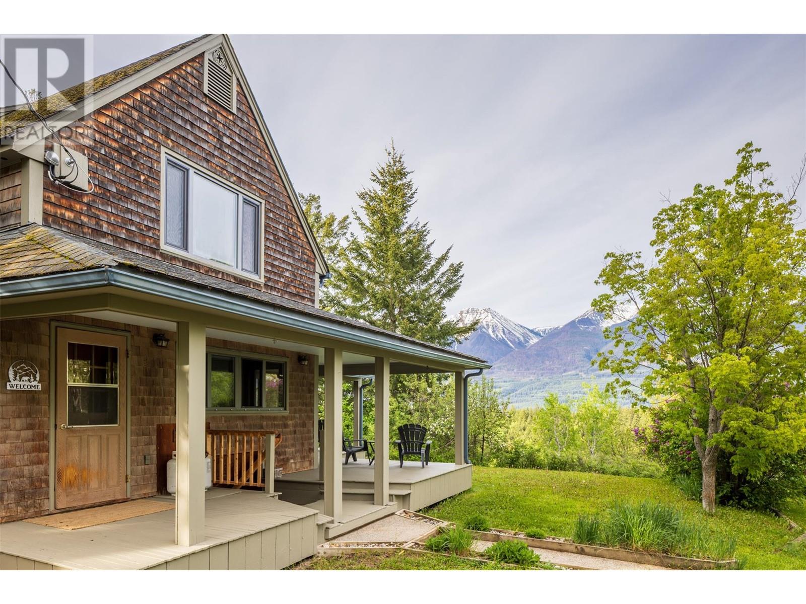 1615 Campbell Road, Golden, British Columbia  V0A 1H7 - Photo 10 - 10349909