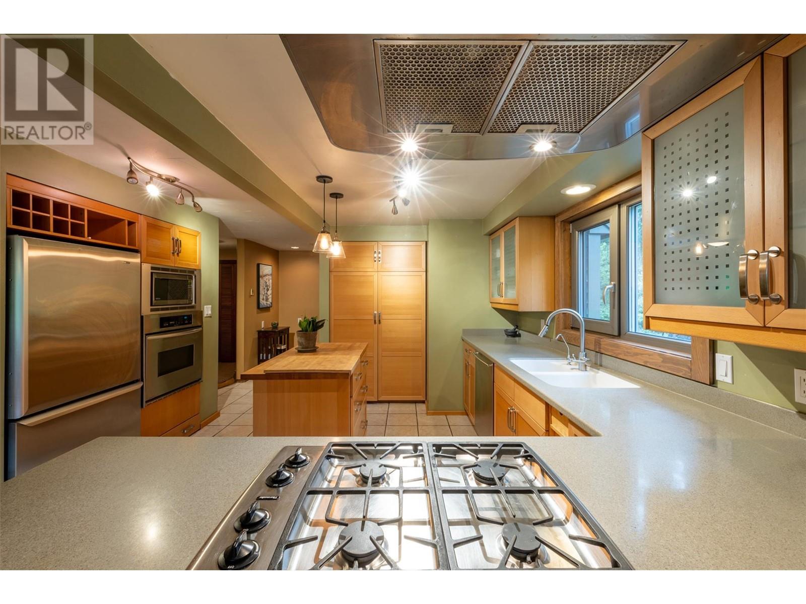 1615 Campbell Road, Golden, British Columbia  V0A 1H7 - Photo 13 - 10349909