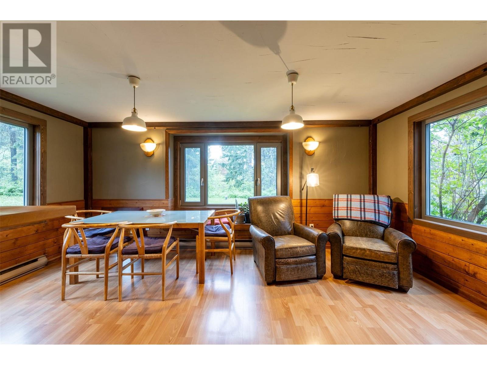 1615 Campbell Road, Golden, British Columbia  V0A 1H7 - Photo 15 - 10349909
