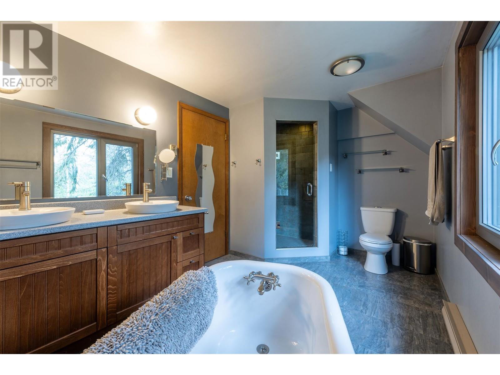 1615 Campbell Road, Golden, British Columbia  V0A 1H7 - Photo 41 - 10349909