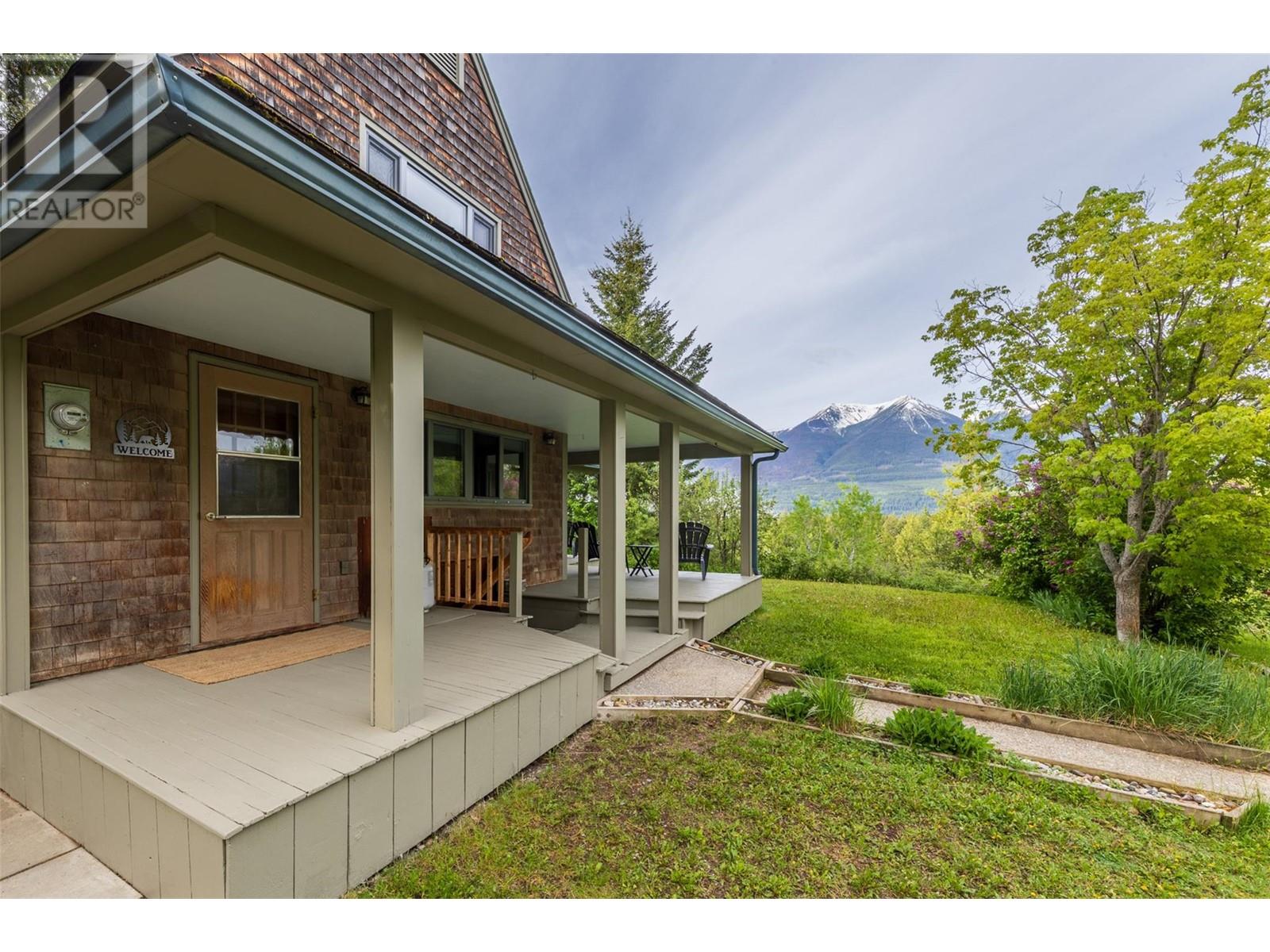 1615 Campbell Road, Golden, British Columbia  V0A 1H7 - Photo 44 - 10349909