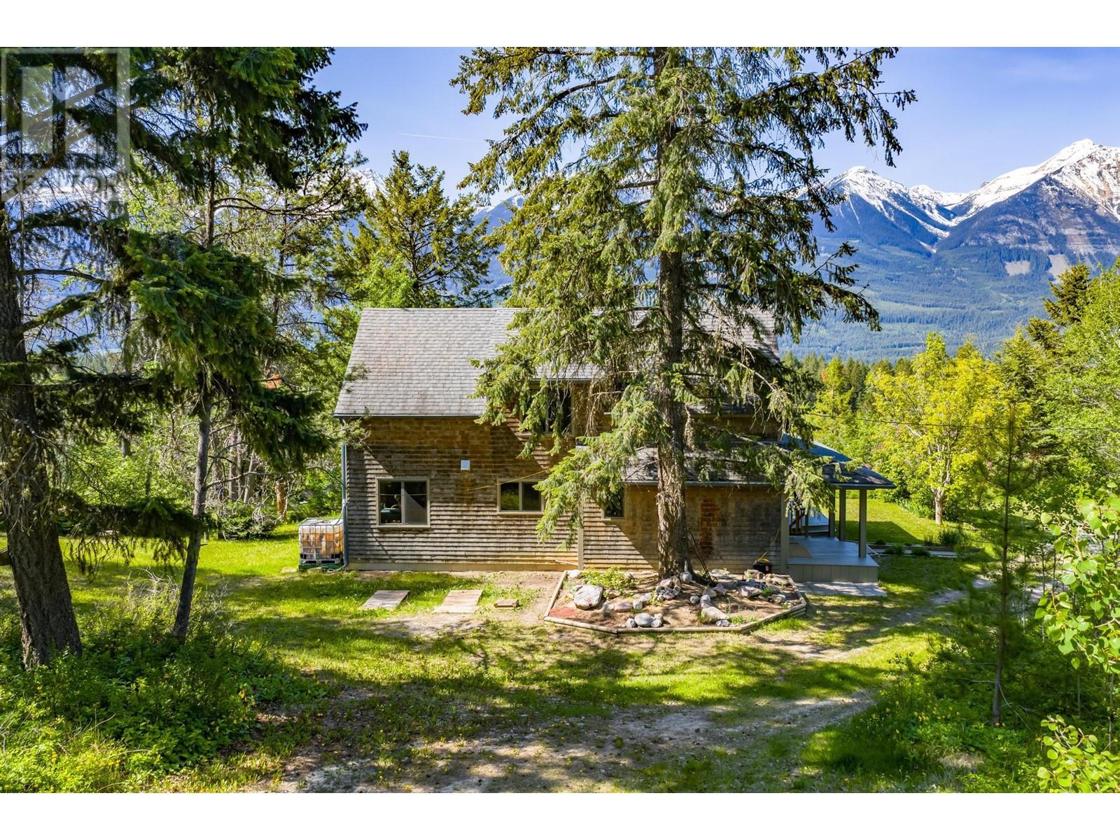 1615 Campbell Road, Golden, British Columbia  V0A 1H7 - Photo 61 - 10349909