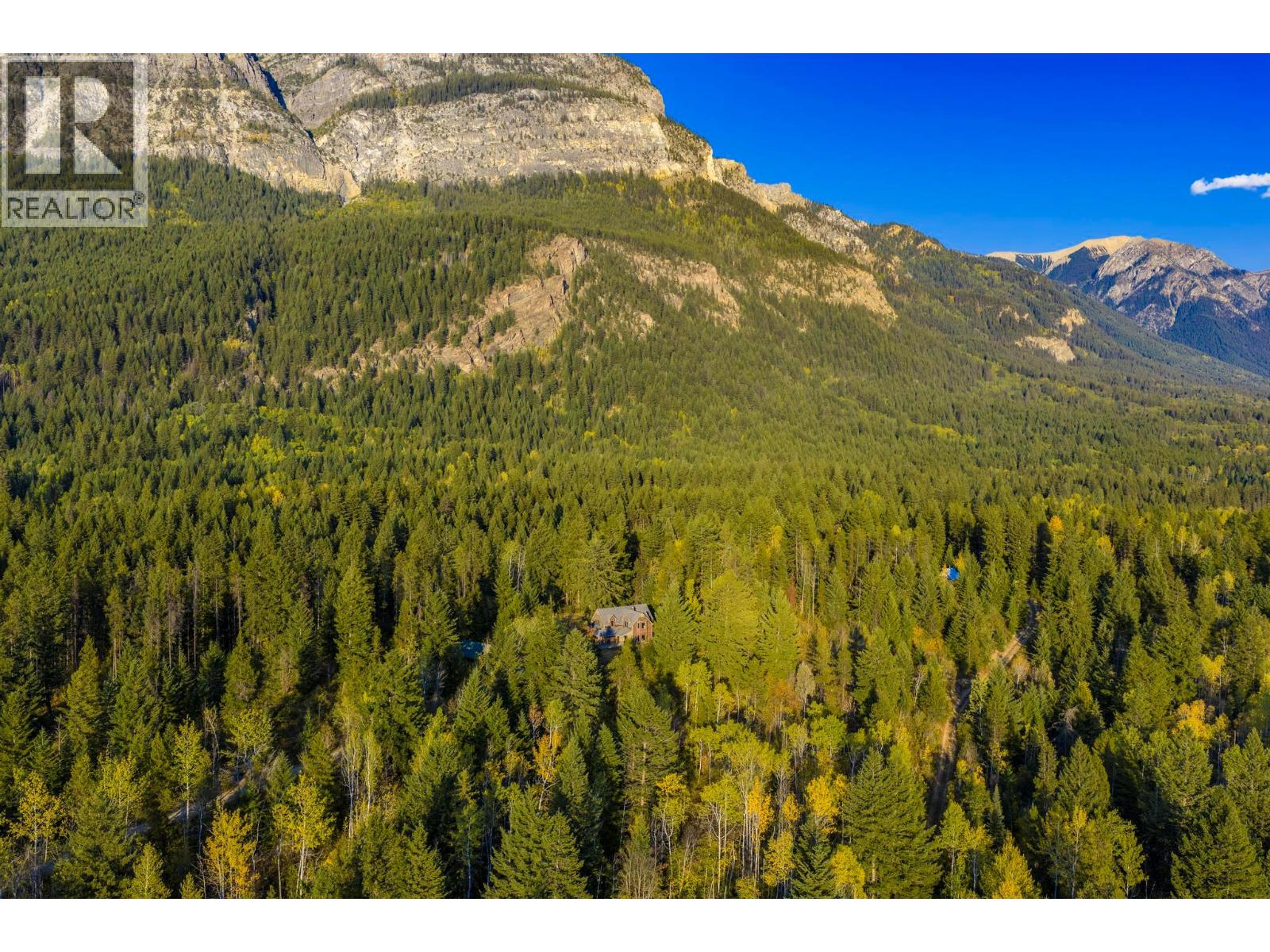 1615 Campbell Road, Golden, British Columbia  V0A 1H7 - Photo 84 - 10349909