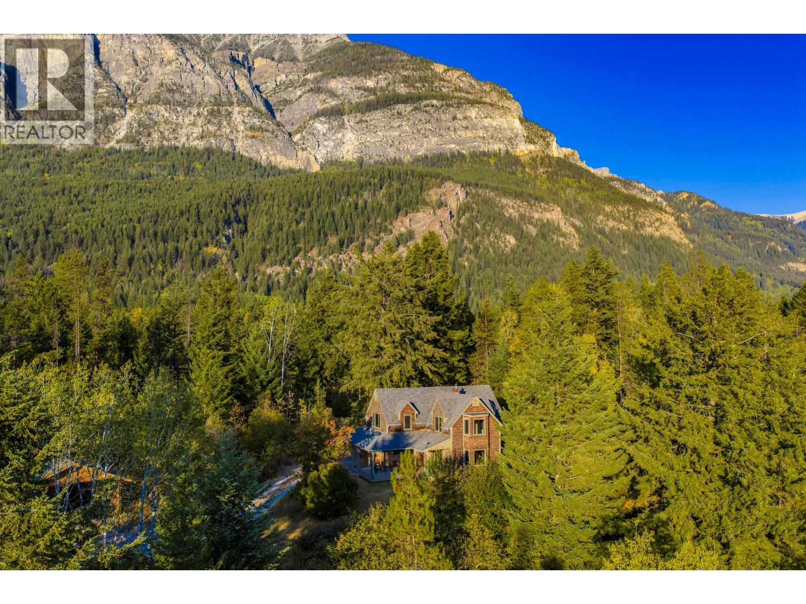 1615 Campbell Road, Golden, British Columbia  V0A 1H7 - Photo 86 - 10349909
