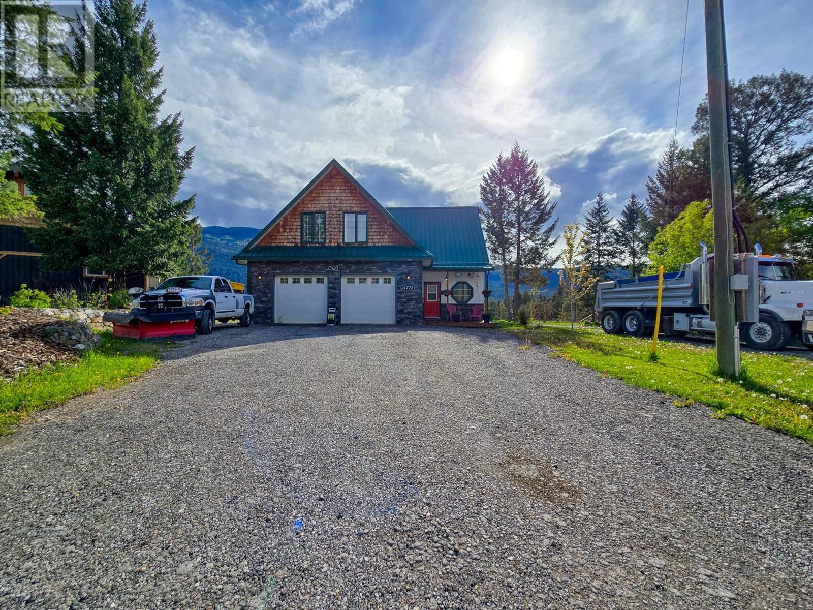 4778 Crescentwood Drive, Edgewater, British Columbia  V0A 1E0 - Photo 11 - 10348574