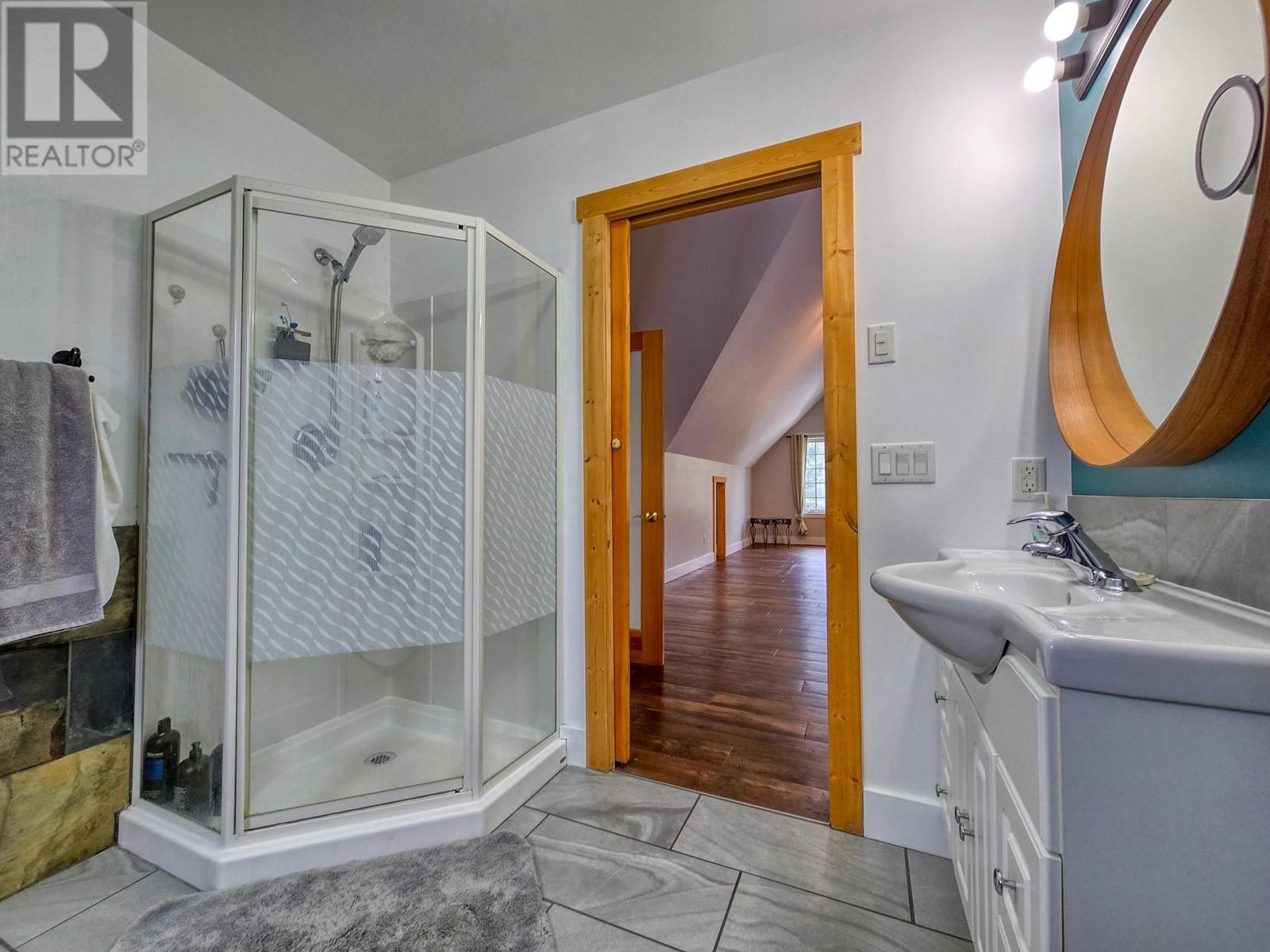 4778 Crescentwood Drive, Edgewater, British Columbia  V0A 1E0 - Photo 40 - 10348574