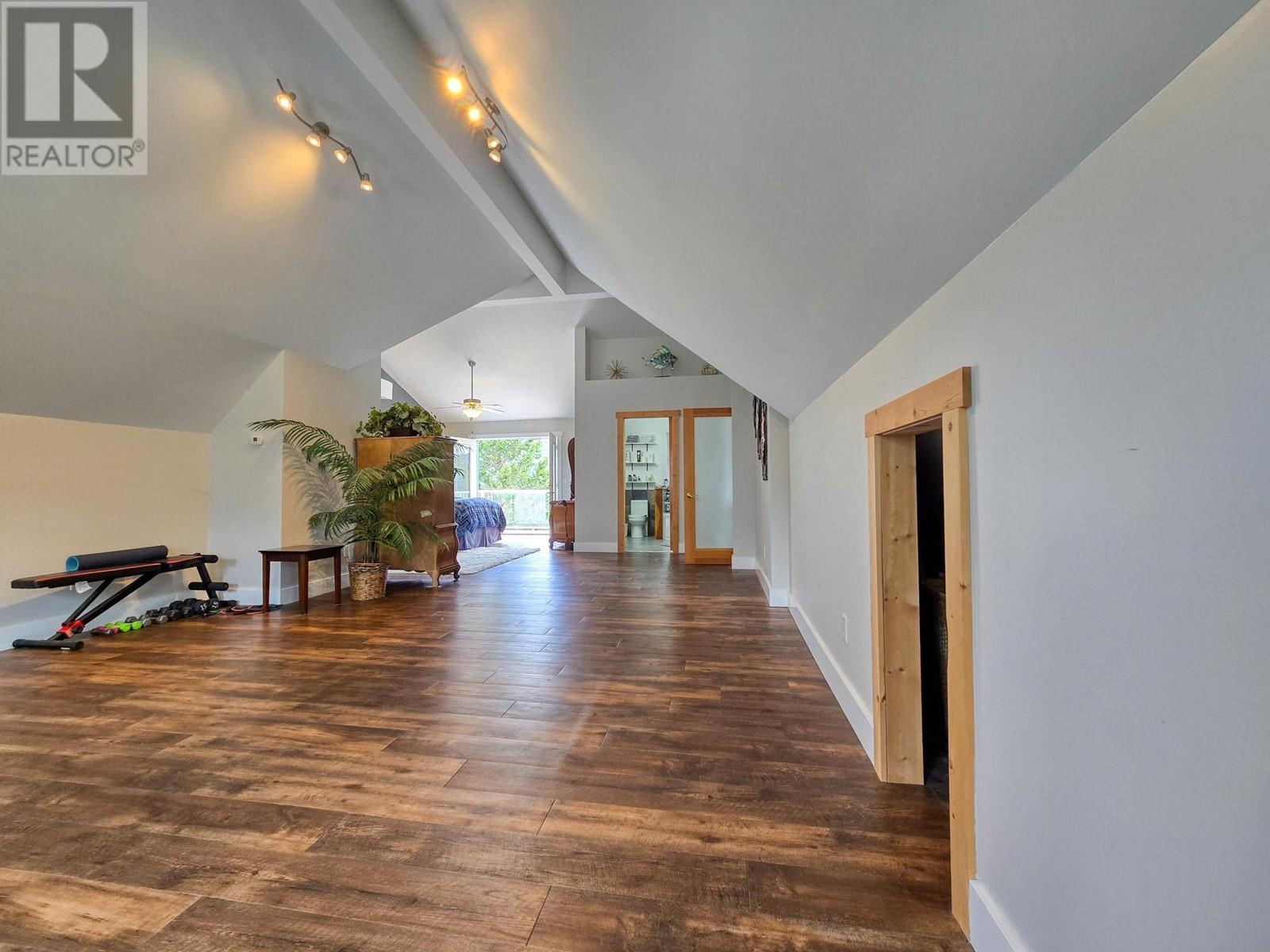 4778 Crescentwood Drive, Edgewater, British Columbia  V0A 1E0 - Photo 50 - 10348574
