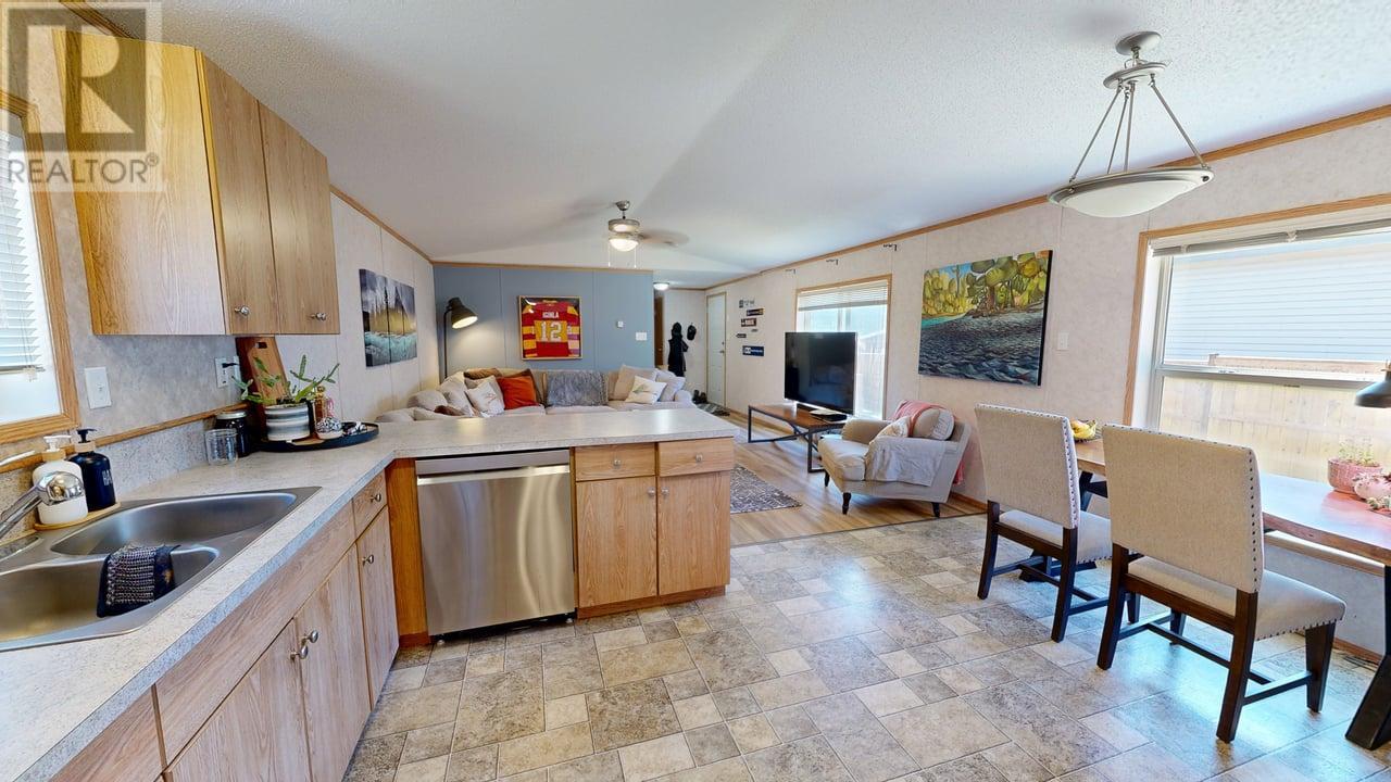 686 ALMBERG Road Unit# 45, Golden, British Columbia