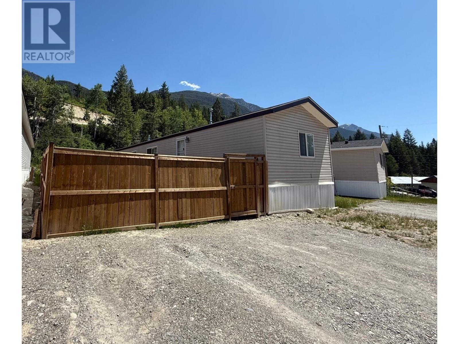 686 Almberg Road Unit# 45, Golden, British Columbia  V0A 1H2 - Photo 15 - 10349943