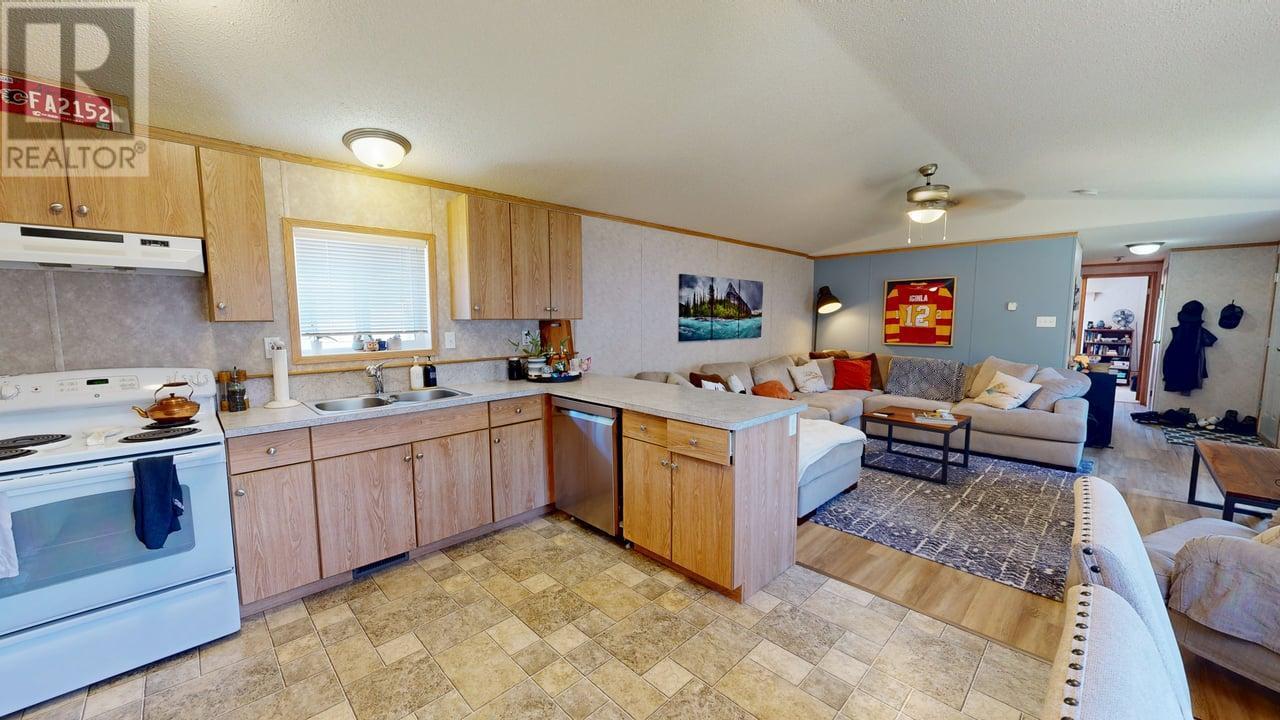 686 Almberg Road Unit# 45, Golden, British Columbia  V0A 1H2 - Photo 2 - 10349943