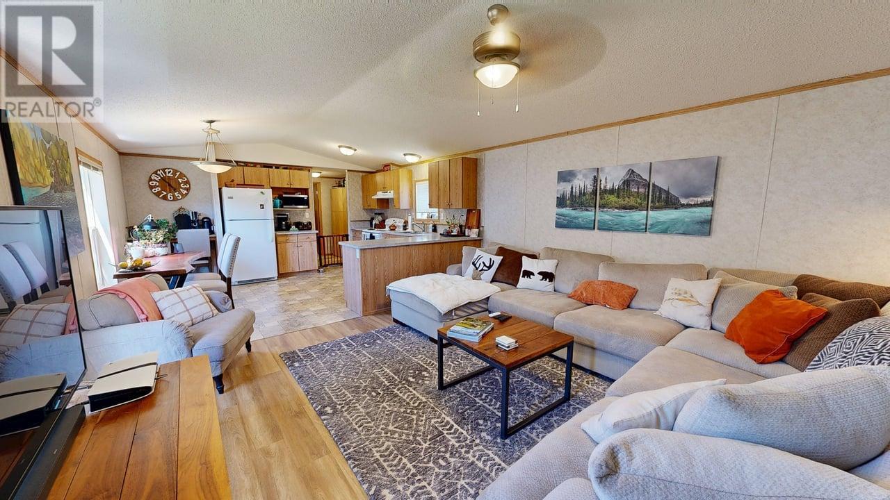 686 Almberg Road Unit# 45, Golden, British Columbia  V0A 1H2 - Photo 4 - 10349943