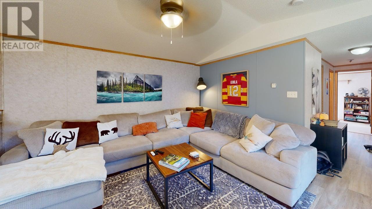 686 Almberg Road Unit# 45, Golden, British Columbia  V0A 1H2 - Photo 5 - 10349943