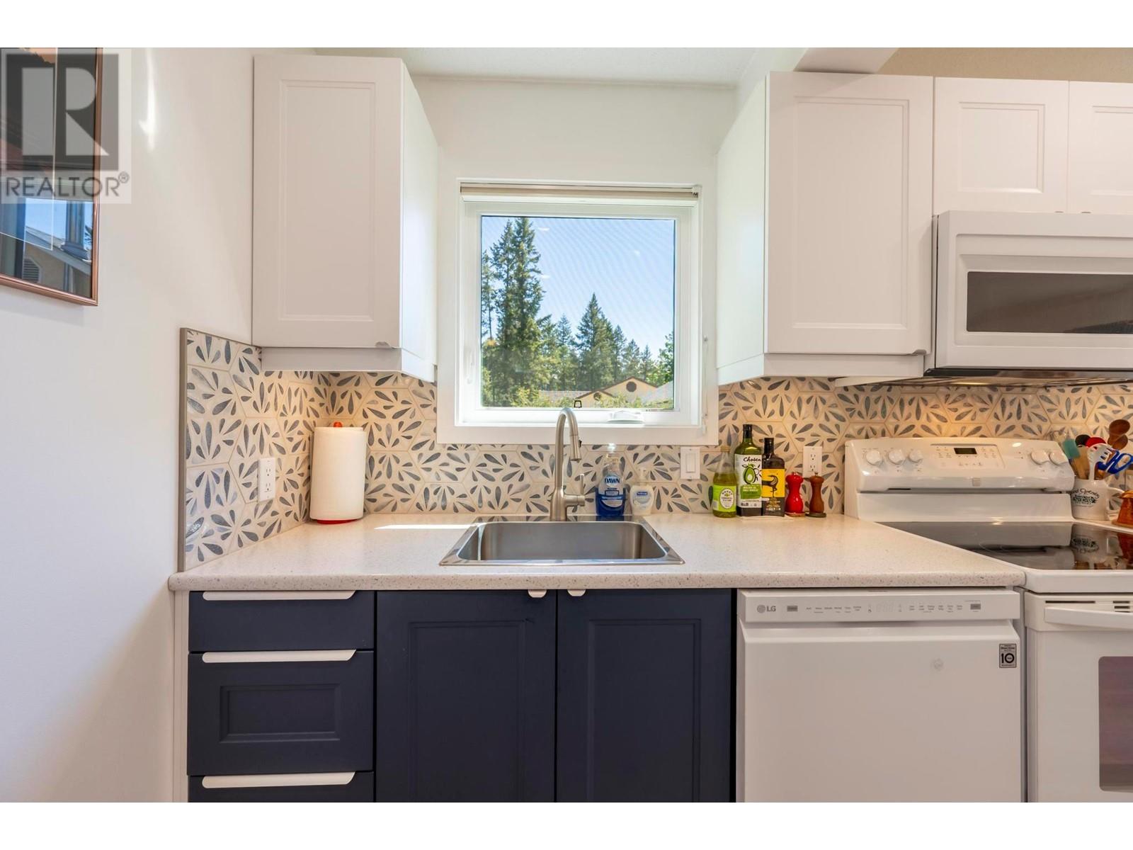 1506 14th Avenue S, Golden, British Columbia  V0A 1H6 - Photo 15 - 10350205