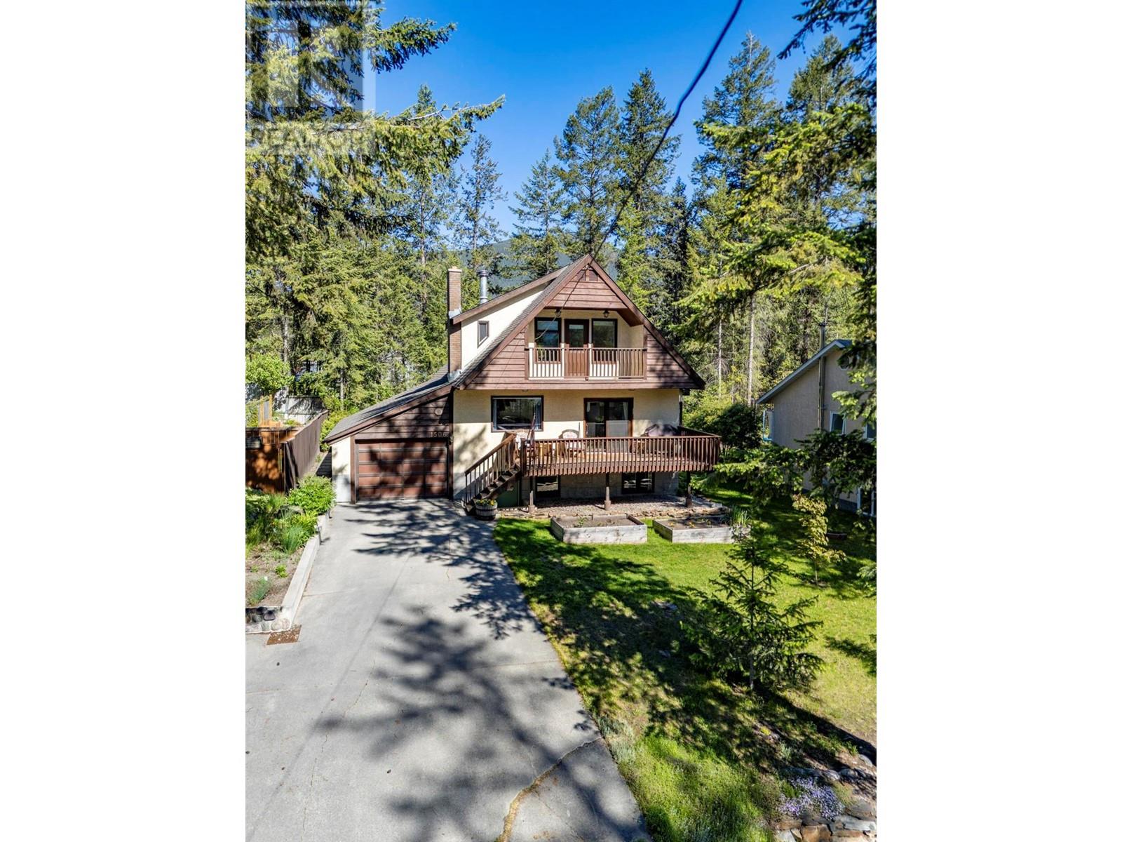 1506 14th Avenue S, Golden, British Columbia  V0A 1H6 - Photo 3 - 10350205