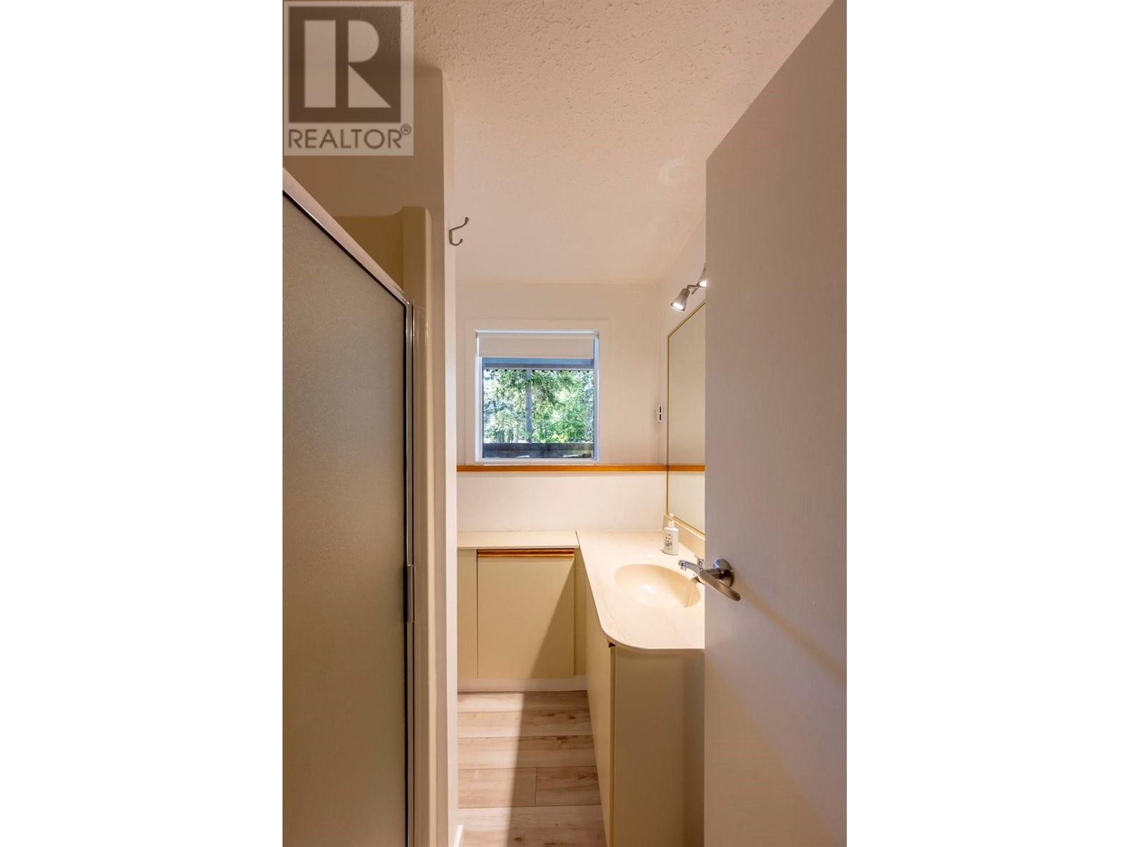 1506 14th Avenue S, Golden, British Columbia  V0A 1H6 - Photo 51 - 10350205