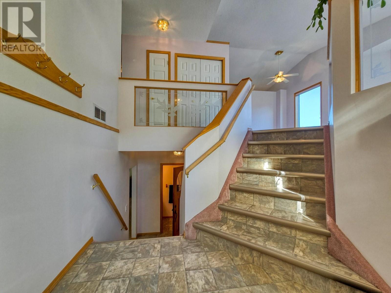 817 12th Avenue, Invermere, British Columbia  V0A 1K0 - Photo 11 - 10349937