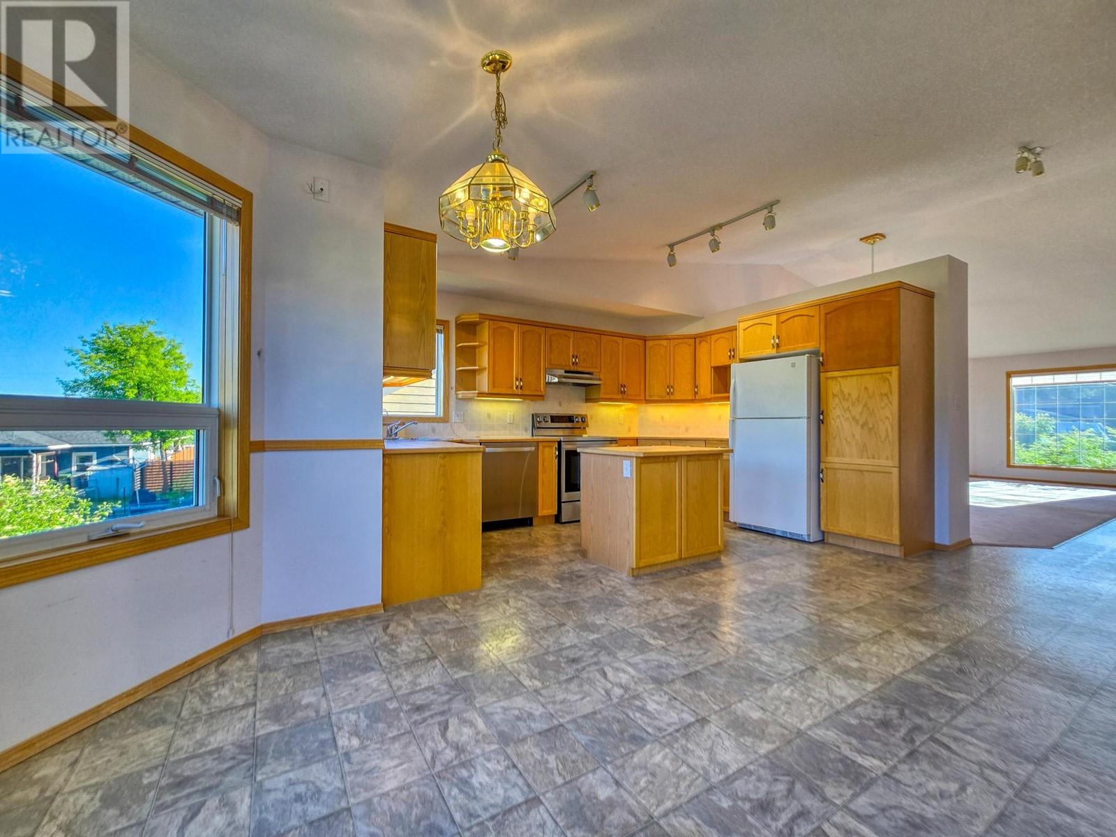 817 12th Avenue, Invermere, British Columbia  V0A 1K0 - Photo 18 - 10349937